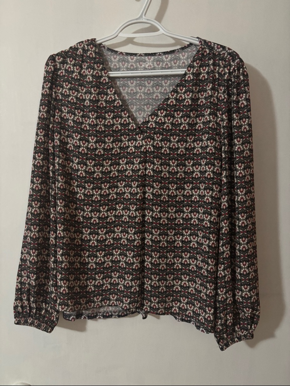 LOFT Black & Cream V-Neck Long Sleeve Printed Blouse